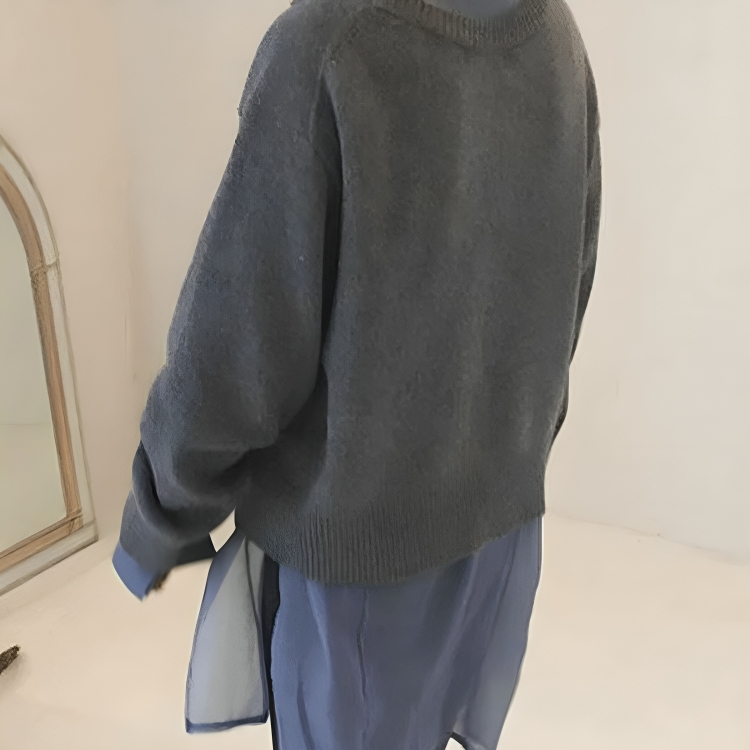 Luna | Cardigan with Asymmetrical Buttons