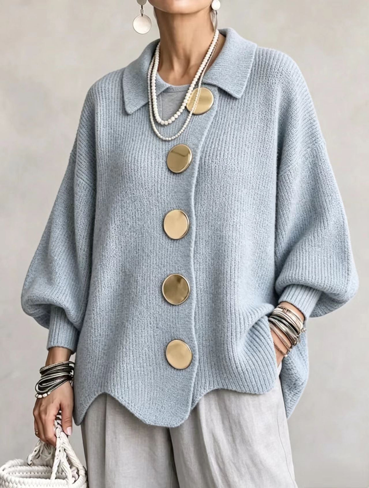 Victoire | Cárdigan oversize con botones grandes dorados
