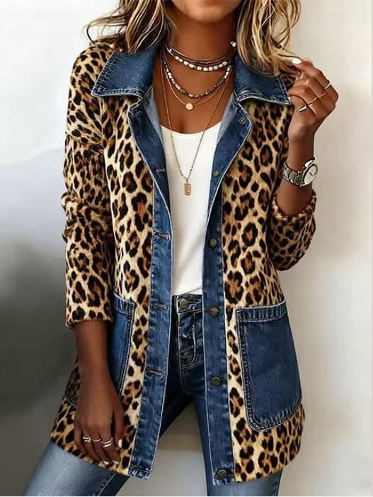 Lorena | Chaqueta vaquera con estampado de leopardo